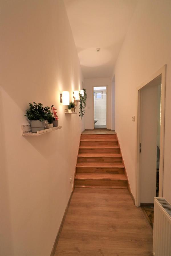 Cozy Old Town Apartment - Free Minibar Boekarest Buitenkant foto