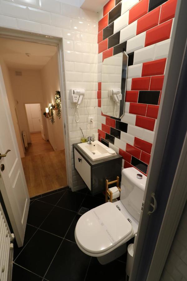 Cozy Old Town Apartment - Free Minibar Boekarest Buitenkant foto